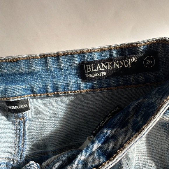 Blank NYC the Baxter ribcage straight leg distressed button fly jeans size 26 - Picture 4 of 10